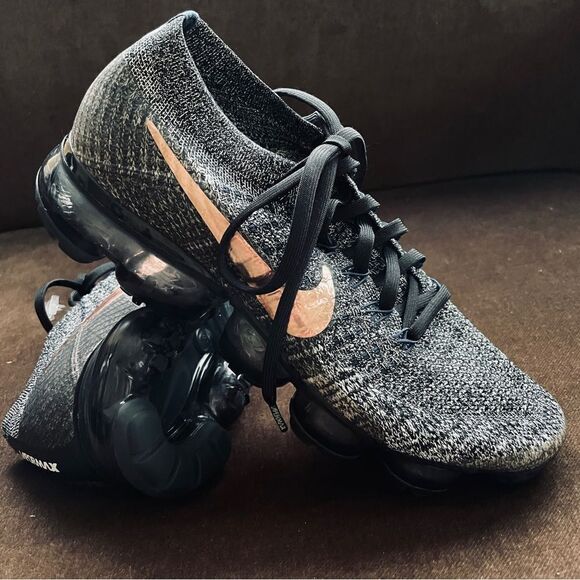 Nike Air Vapormax Explorer Dark Black Cooper mens 6.5 US 39 eur womens 8 US - Picture 1 of 16